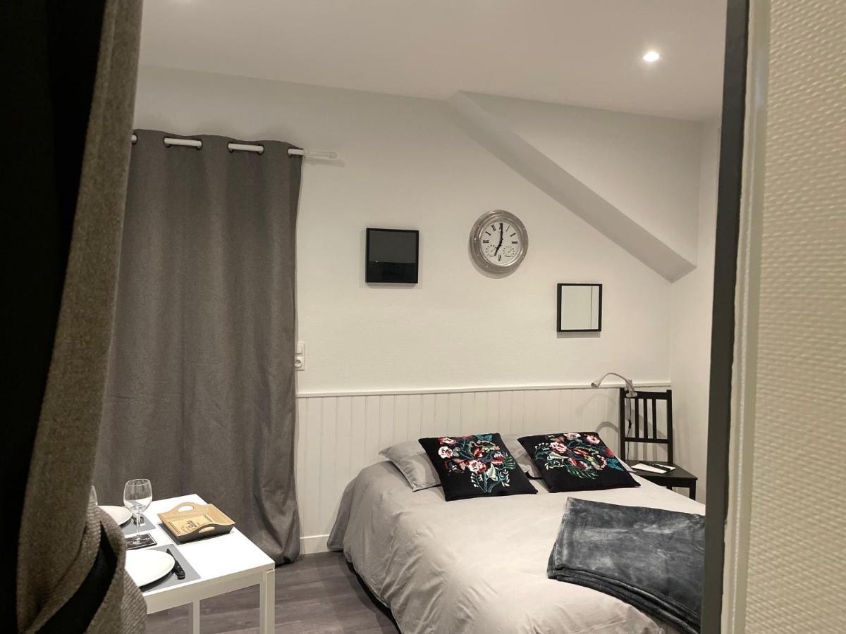 Les Gites De Claire Honfleur Exterior foto