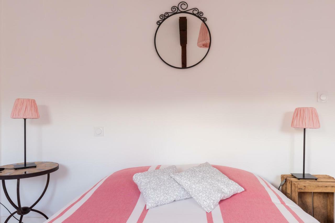 Les Gites De Claire Honfleur Exterior foto