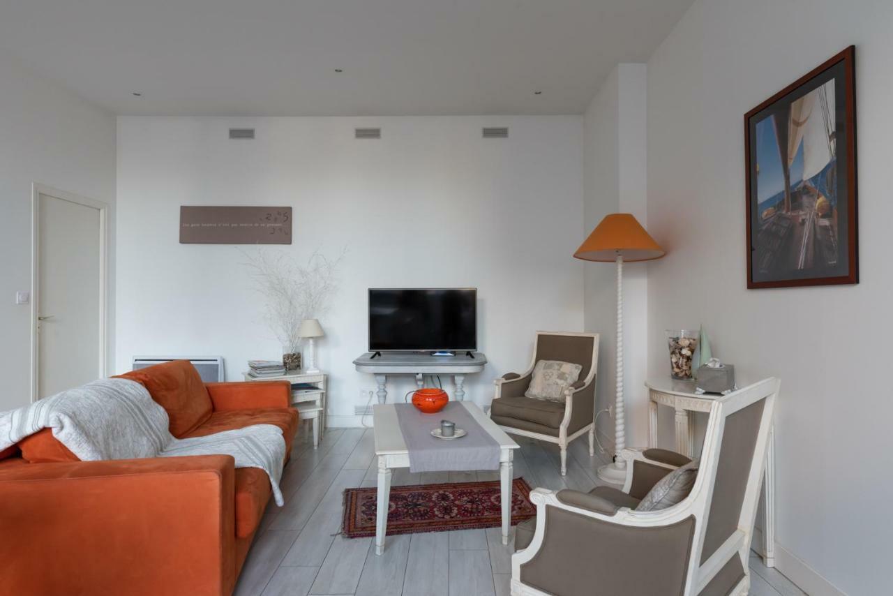 Les Gites De Claire Honfleur Exterior foto